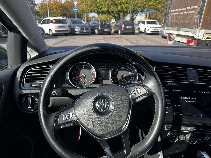 Gebraucht VW Golf VII Executive 110 PS (80 kW) 2017 Kleinwagen