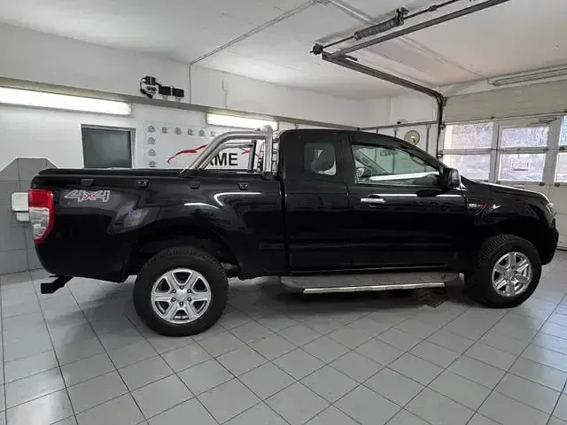 Gebraucht Ford Ranger XLT 160 PS (117 kW) 2017 Schwarz Pickup