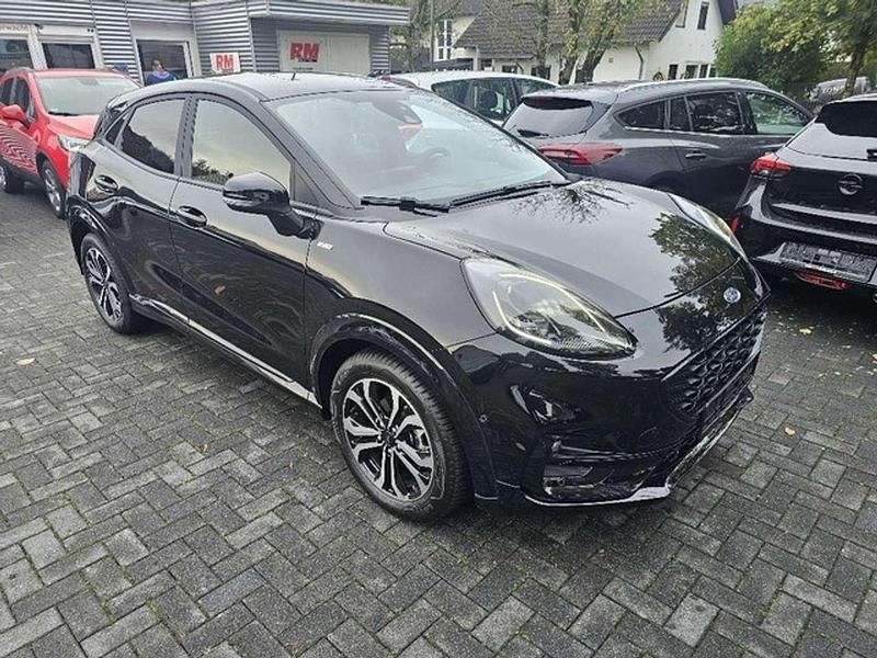 Agate black (metallic) Gebraucht 2024 Ford Puma Gen-E ST-Line X SUV | 21.990 € (Guter Preis) - Bild 1/3
