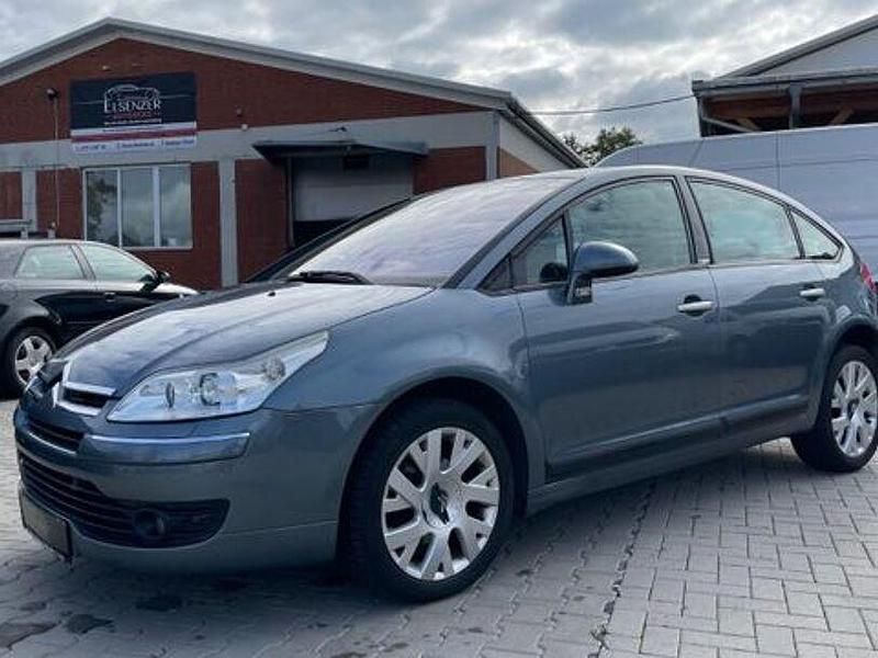 Grau Gebraucht 2006 Citroën C4 Limousine | 3.999 € (Fairer Preis) - Bild 1/4