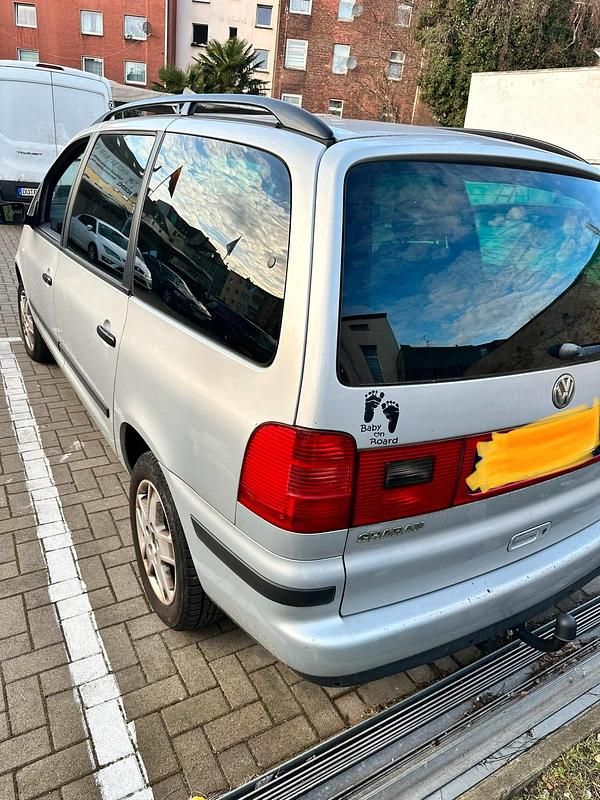 Gebraucht VW Sharan 131 PS (96 kW) 2003 Silber Van / Kleinbus