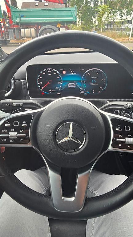 Gebraucht Mercedes A250 224 PS (164 kW) 2018 Grau Limousine