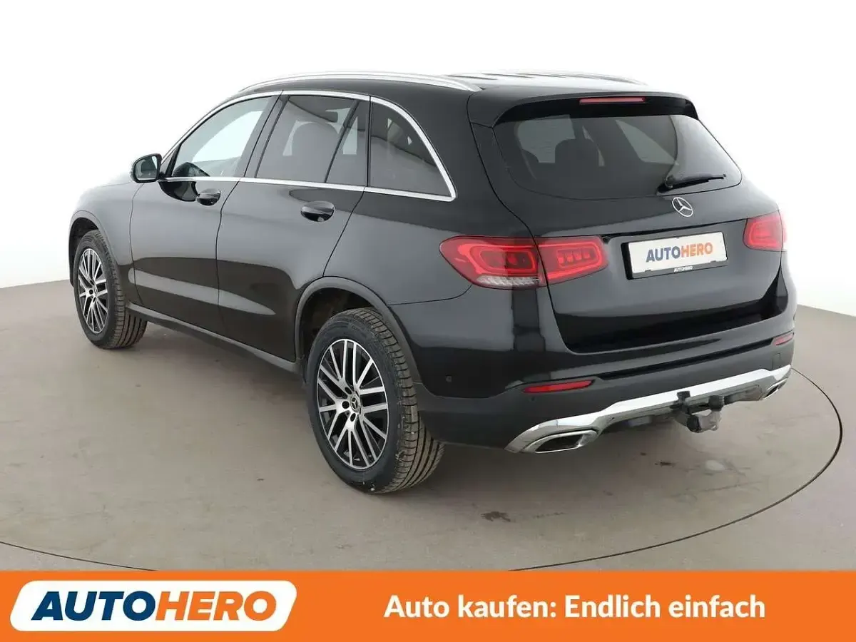 Gebraucht Mercedes GLC220 194 PS (142 kW) 2019 Schwarz/baltic black SUV