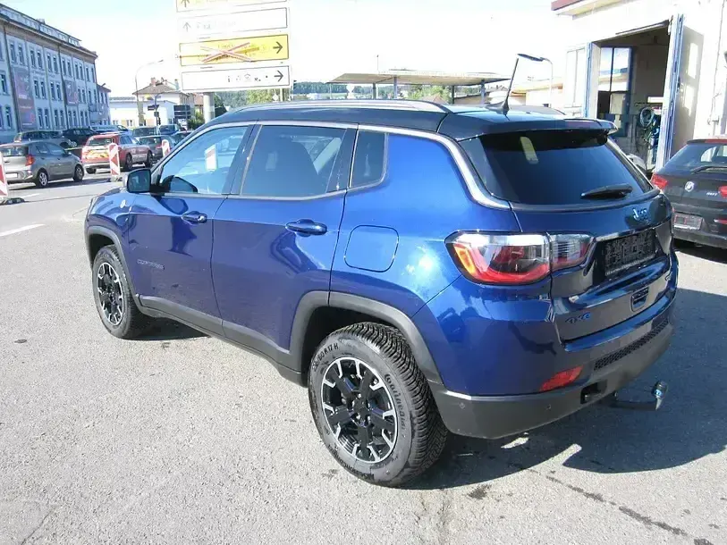 Usata Jeep Compass Trailhawk 241 CV (177 kW) 2020 Blu SUV