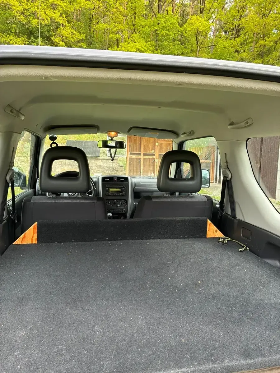 Używany Suzuki Jimny 84 KM (61 kW) 2010 Szary SUV