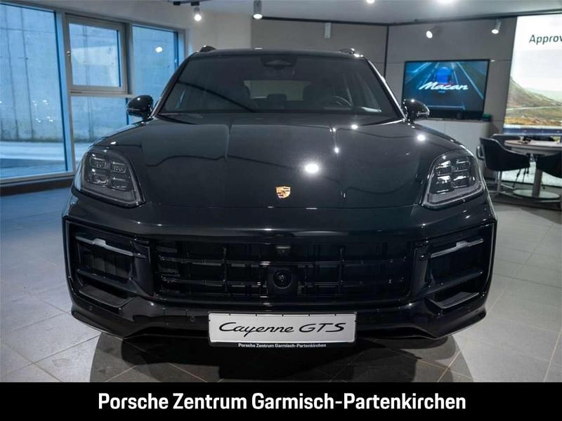 Neu Porsche Cayenne GTS 500 PS (367 kW) 2026 Chromitschwarzmetallic SUV