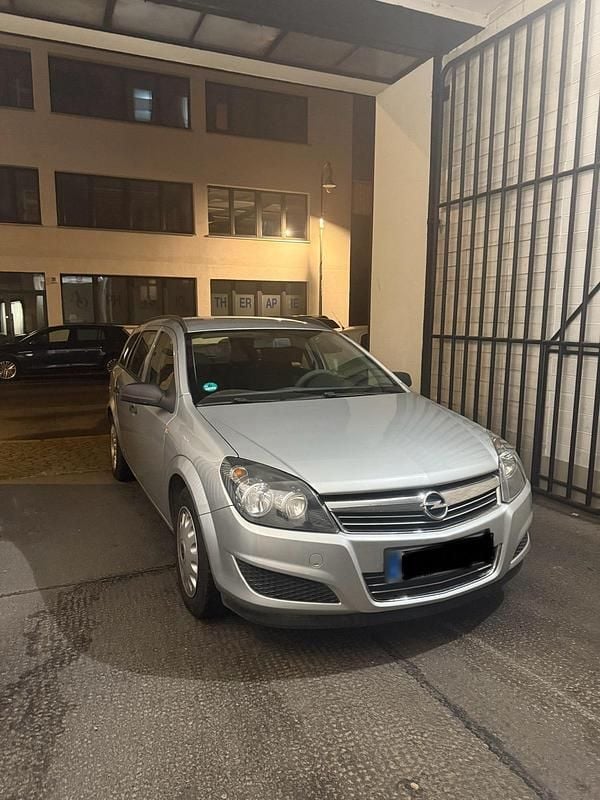 Gebraucht Opel Astra 116 PS (85 kW) 2009 Silber Kombi