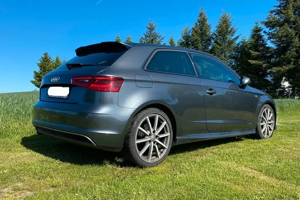 Occasion Audi A3 S-Line 105 ch (77 kW) 2014 Gris Berline
