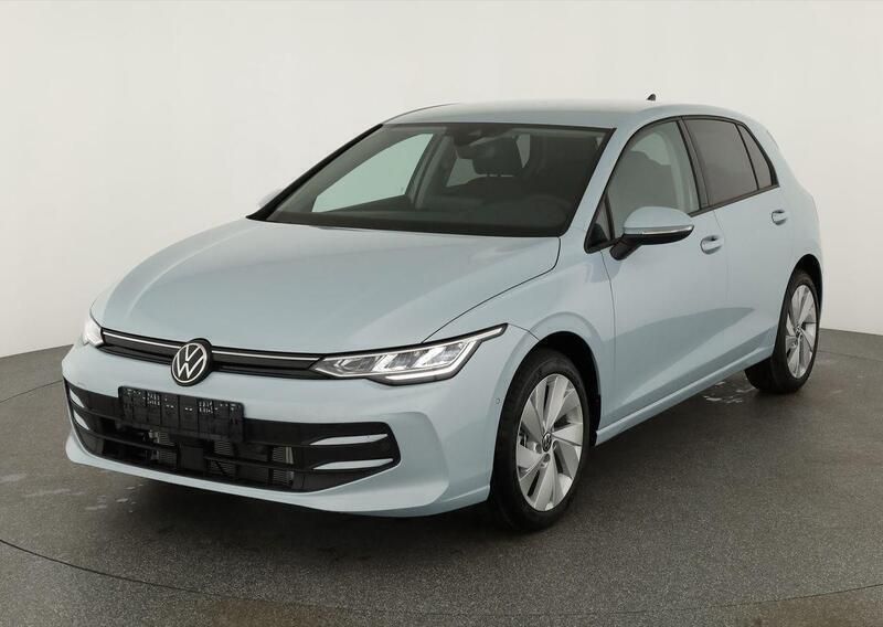 Crystal ice blue metallic Neu 2025 VW Golf VIII Life | 27.445 € (Guter Preis) - Bild 1/4