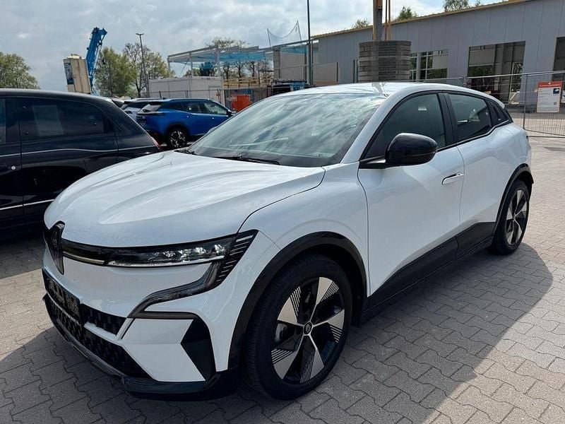 Gebraucht Renault Megane E-Tech Equilibre 96 kW (131 PS) 2022 Weiß Limousine