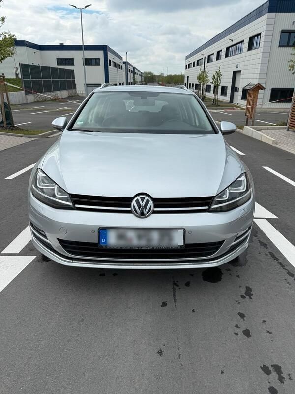 Silber Gebraucht 2014 VW Golf VII Kombi | 8.000 € (Guter Preis) - Bild 1/4