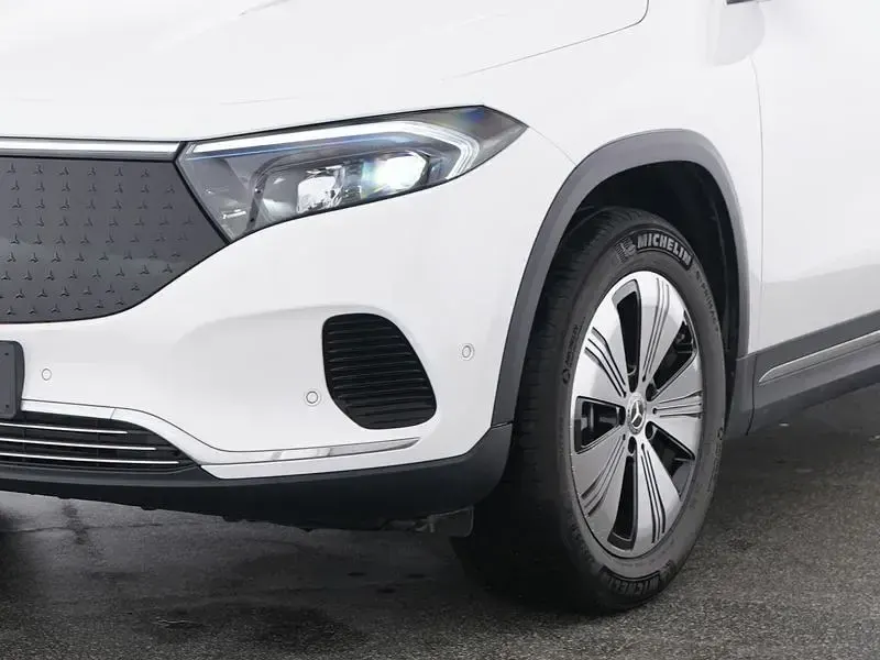 Gebraucht Mercedes EQA250+ Advanced 139 kW (190 PS) 2025 Weiß SUV