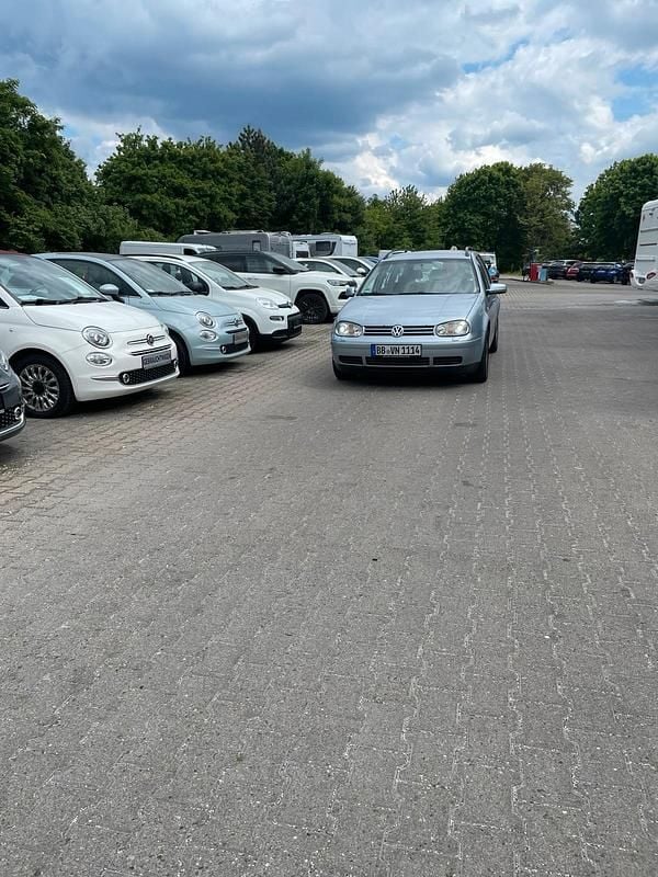 Silber Gebraucht 2005 VW Golf IV Pacific Kombi | 3.700 € (Fairer Preis) - Bild 1/4