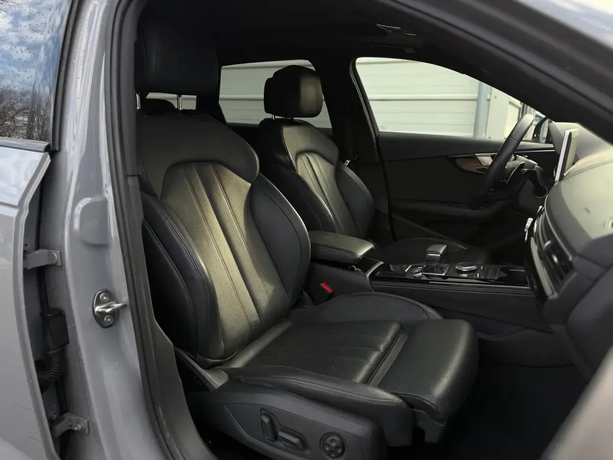 Gebraucht Audi RS4 Sport 450 PS (330 kW) 2019 Nardograu Kombi
