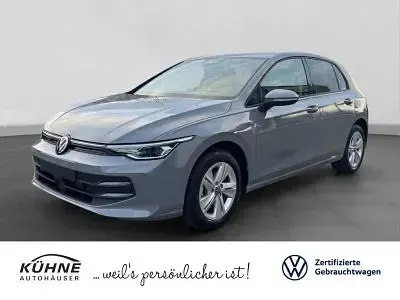 Gebraucht VW Golf VIII Life 150 PS (110 kW) 2026 Limousine