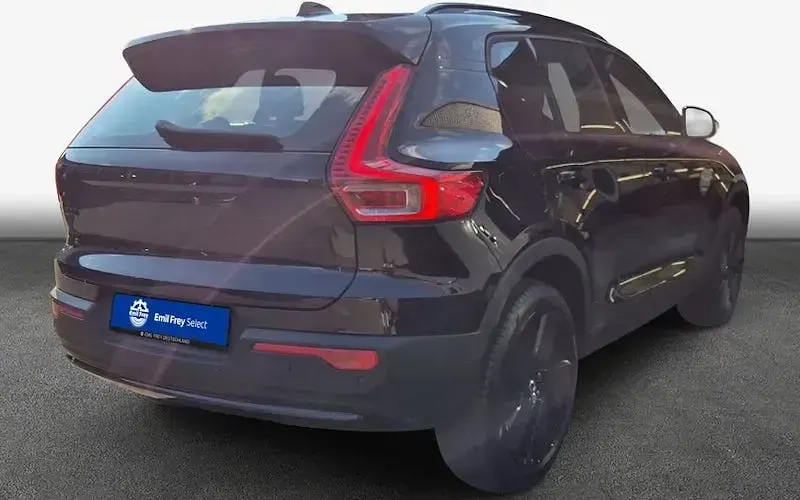 Gebraucht Volvo XC40 Plus 163 PS (119 kW) 2025 Schwarz SUV