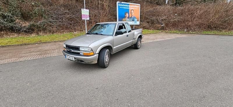Gebraucht Chevrolet S10 193 PS (141 kW) 2001 Andere farben Pickup