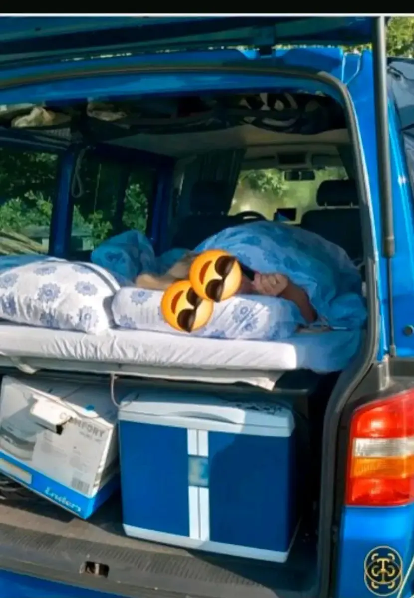 Gebraucht VW T5 131 PS (96 kW) 2008 Blau Van