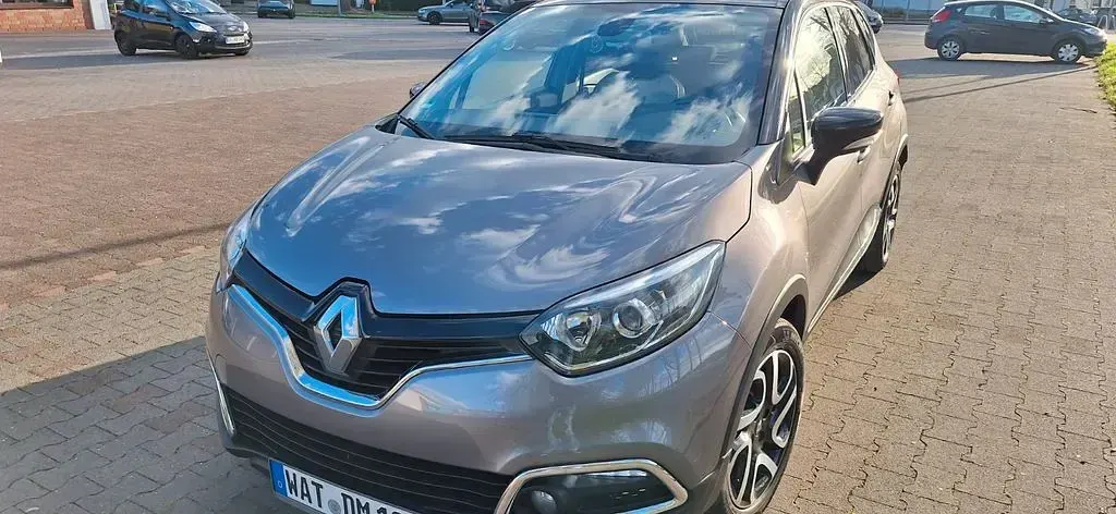 Używany Renault Captur Luxe 110 KM (80 kW) 2015 Szary SUV