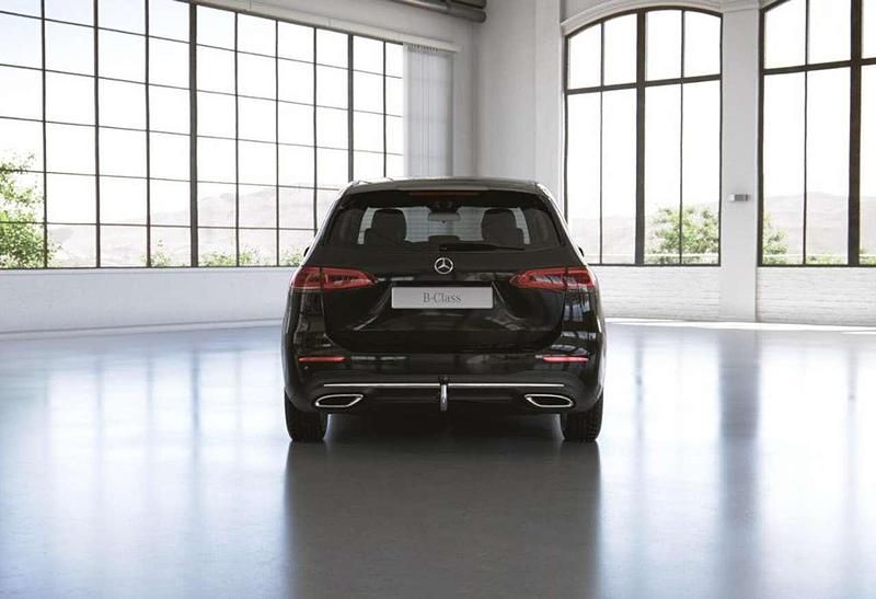 Gebraucht Mercedes E250 Progressive 160 PS (117 kW) 2022 Unilack nachtschwarz Kombi