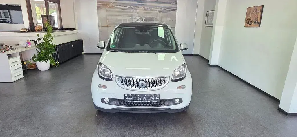 Gebraucht Smart ForFour Prime 90 PS (66 kW) 2016 Weiß Kleinwagen