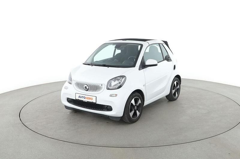 Weiß Gebraucht 2019 Smart ForTwo Coupé Basis Kleinwagen | 14.810 € (Etwas zu teuer) - Bild 1/3
