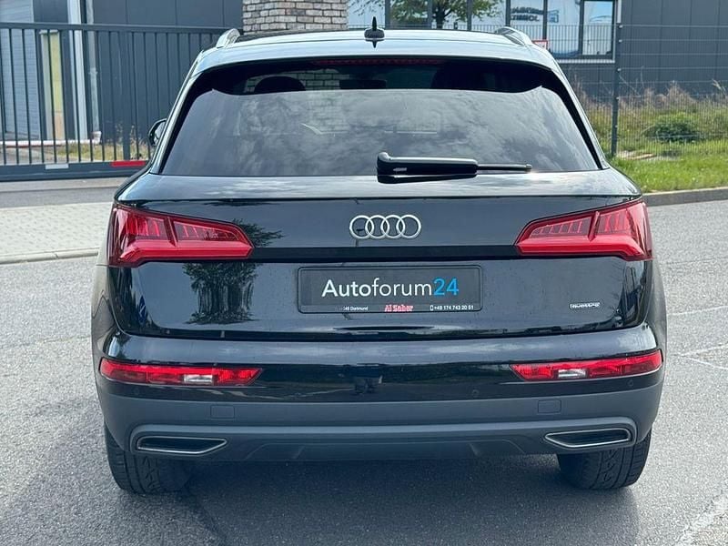 Second-hand Audi Q5 Basis 204 CP (150 kW) 2020 Negru SUV