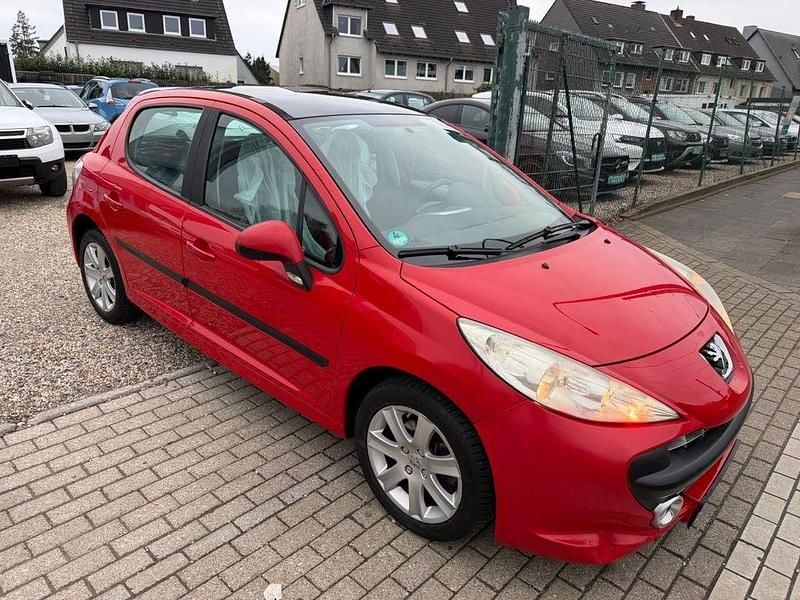 Gebraucht Peugeot 207 Premium 120 PS (88 kW) 2009 Rot Kleinwagen