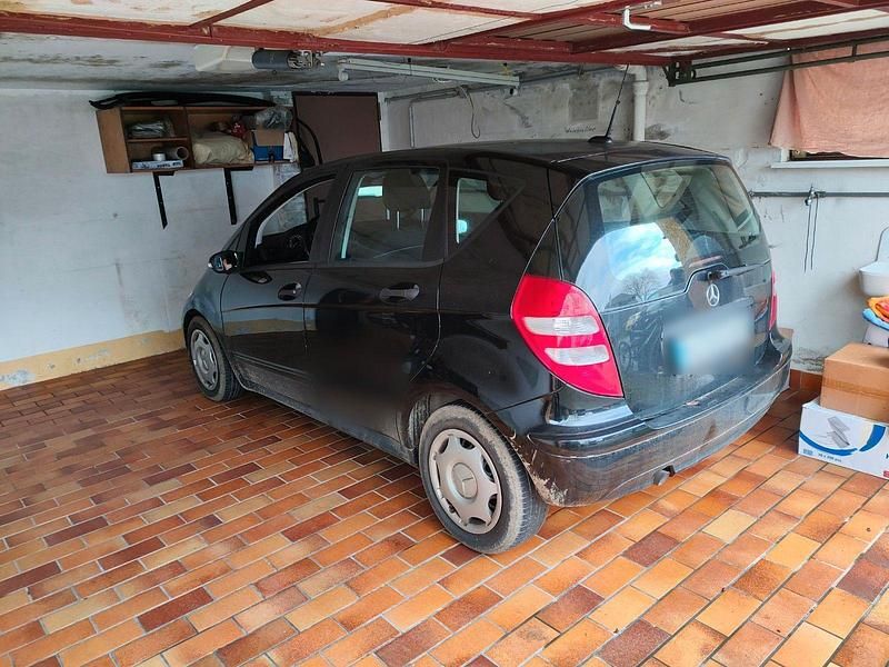 Gebraucht Mercedes A180 109 PS (80 kW) 2008 Schwarz Kleinwagen