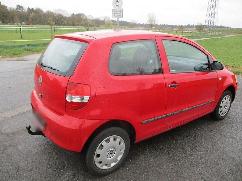 Gebraucht VW Fox 54 PS (39 kW) 2006 Rot Kleinwagen