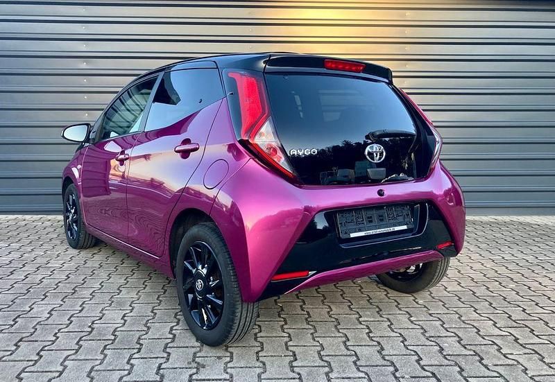 Gebraucht Toyota Aygo X-cite 72 PS (52 kW) 2018 Violet Kleinwagen