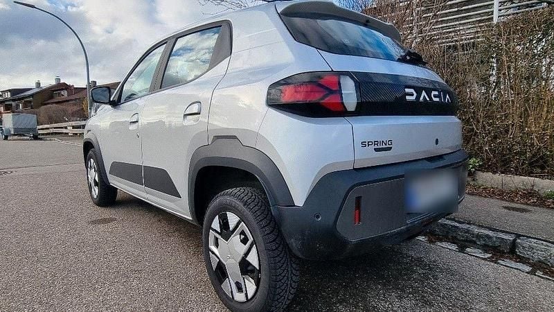 Gebraucht Dacia Spring Expression 33 kW (45 PS) 2025 Silber Kleinwagen