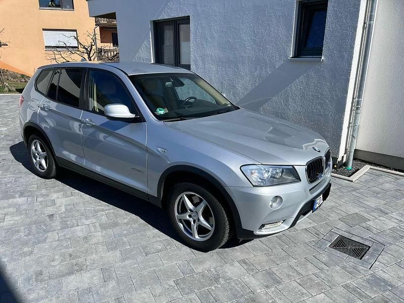 Gebraucht BMW X3 184 PS (135 kW) 2011 Silber SUV