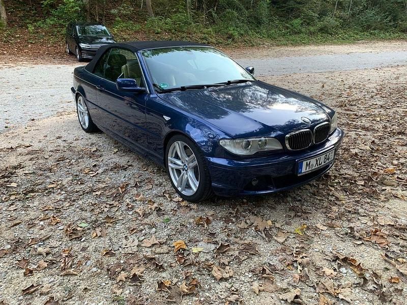 Blau Gebraucht 2004 BMW 330 Cabriolet Cabrio | 20.000 € - Bild 1/1