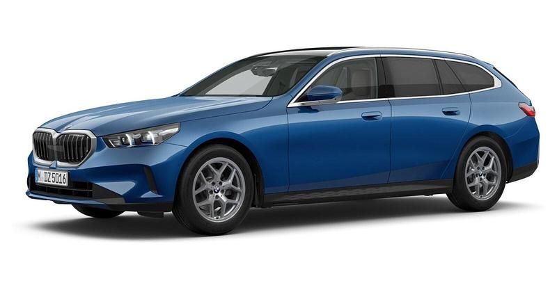 Blau Gebraucht 2024 BMW 520 Comfort Edition Kombi | 52.319 € (Fairer Preis) - Bild 1/4