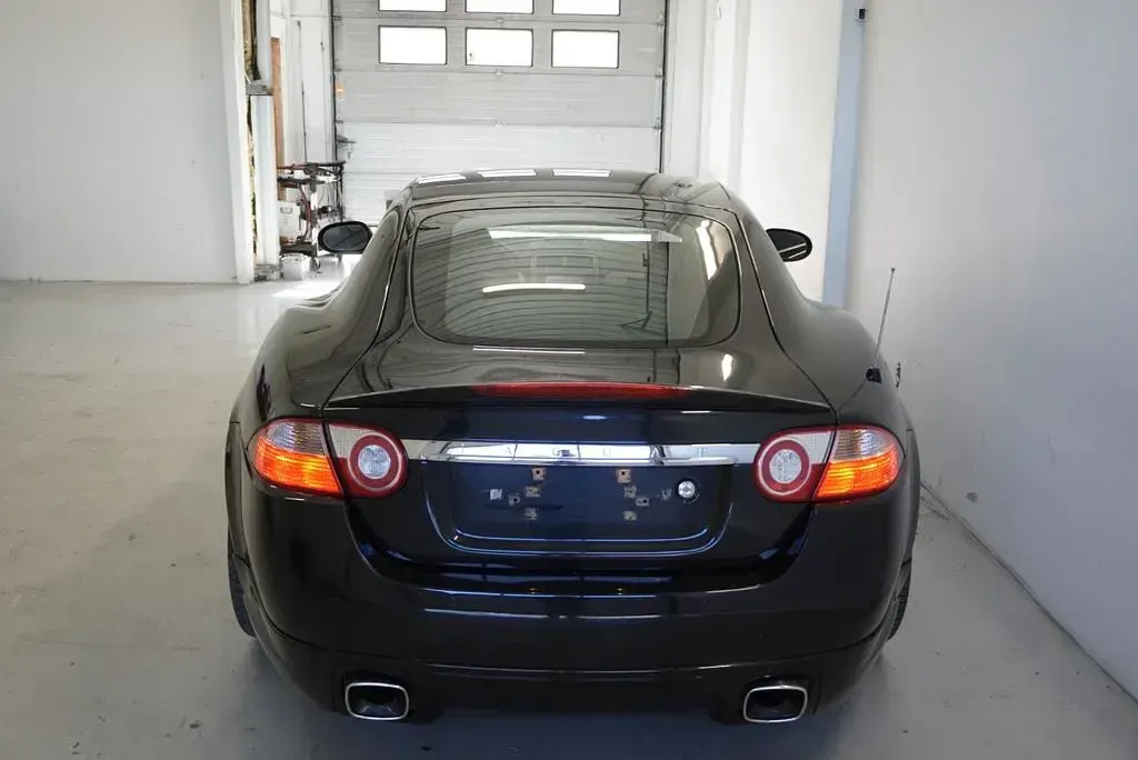 Używany Jaguar XK 298 KM (219 kW) 2008 Czarny