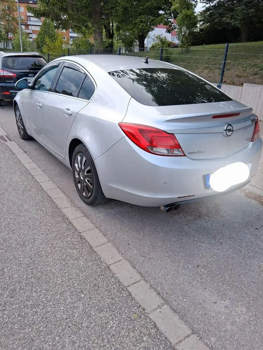 Gebraucht Opel Insignia Active 160 PS (117 kW) 2013 Silber Limousine