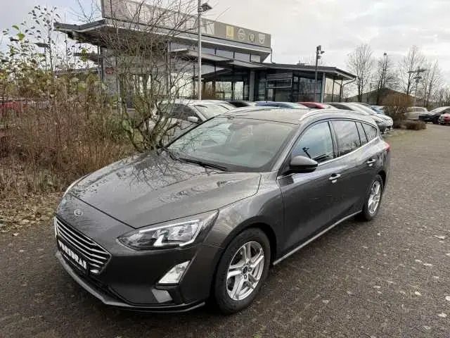 Grau Gebraucht 2020 Ford Focus Cool & Connect Kombi | 15.100 € (Etwas zu teuer) - Bild 1/4