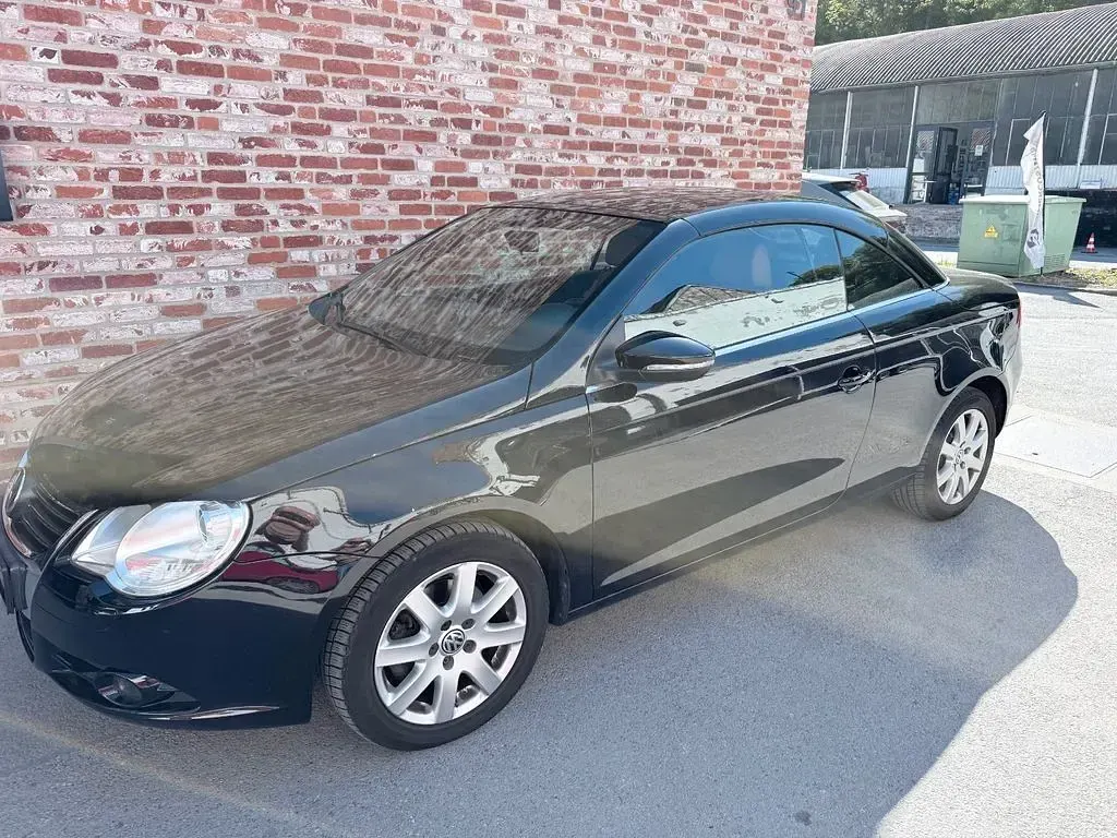 Usata VW Eos Edition 122 CV (89 kW) 2010 Nero Cabrio