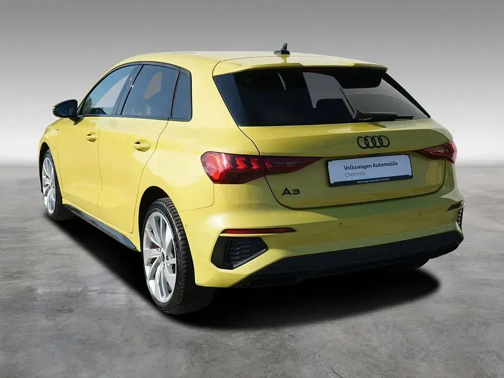 Gebraucht Audi A3 S-Line 245 PS (180 kW) 2021 Gelb Limousine