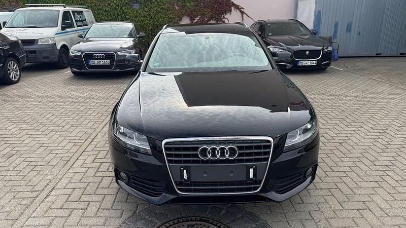 Schwarz Gebraucht 2010 Audi A4 Attraction Kombi | 4.490 € (Superpreis) - Bild 1/4