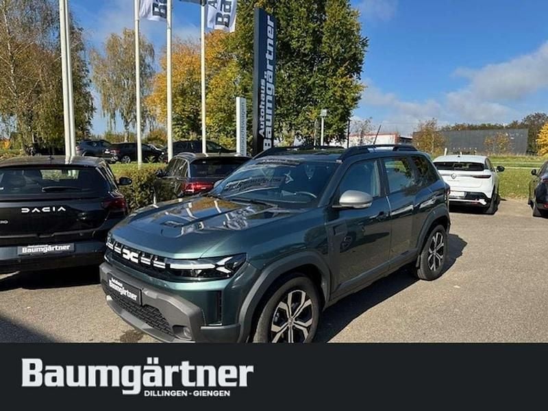 Zedergrün metallic Gebraucht 2025 Dacia Duster Expression SUV | 21.850 € (Superpreis) - Bild 1/4