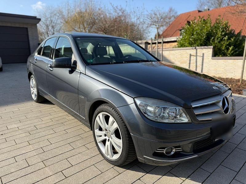 Gebraucht Mercedes C200 Avantgarde 184 PS (135 kW) 2009 Grau Limousine