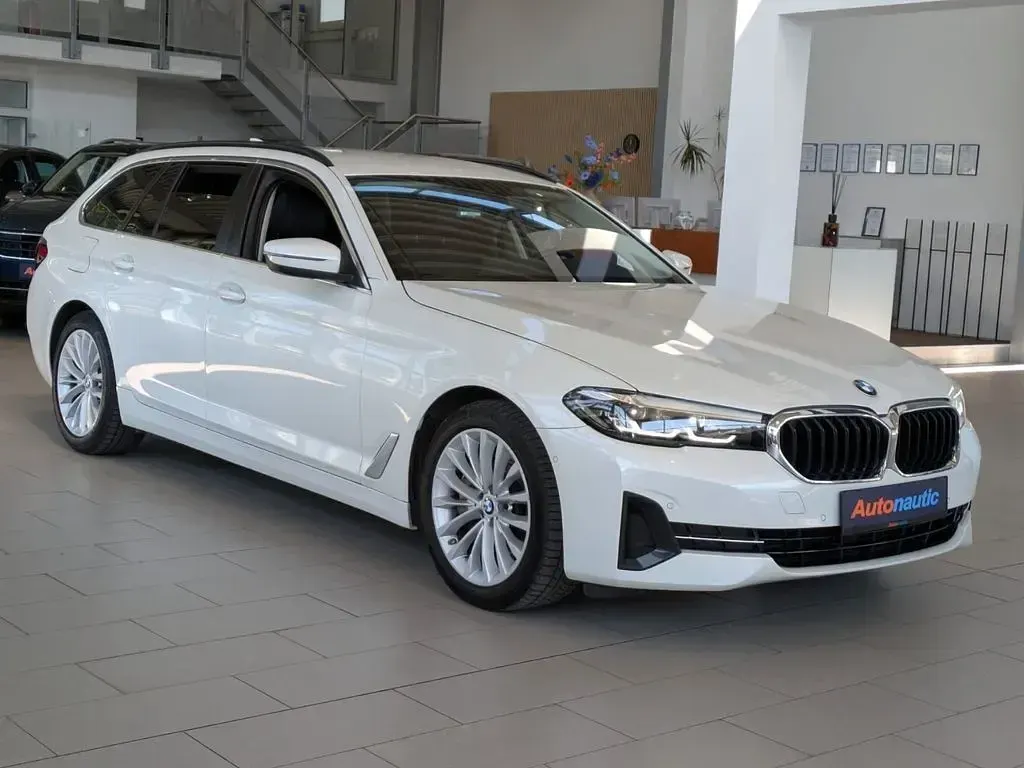 Gebraucht BMW 530 286 PS (210 kW) 2022 Weiß Kombi
