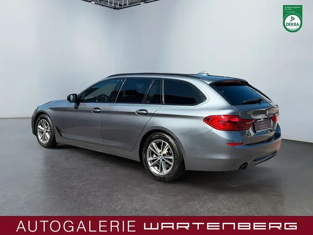 Gebraucht BMW 520 Sport Line 190 PS (139 kW) 2020 Blau Kombi
