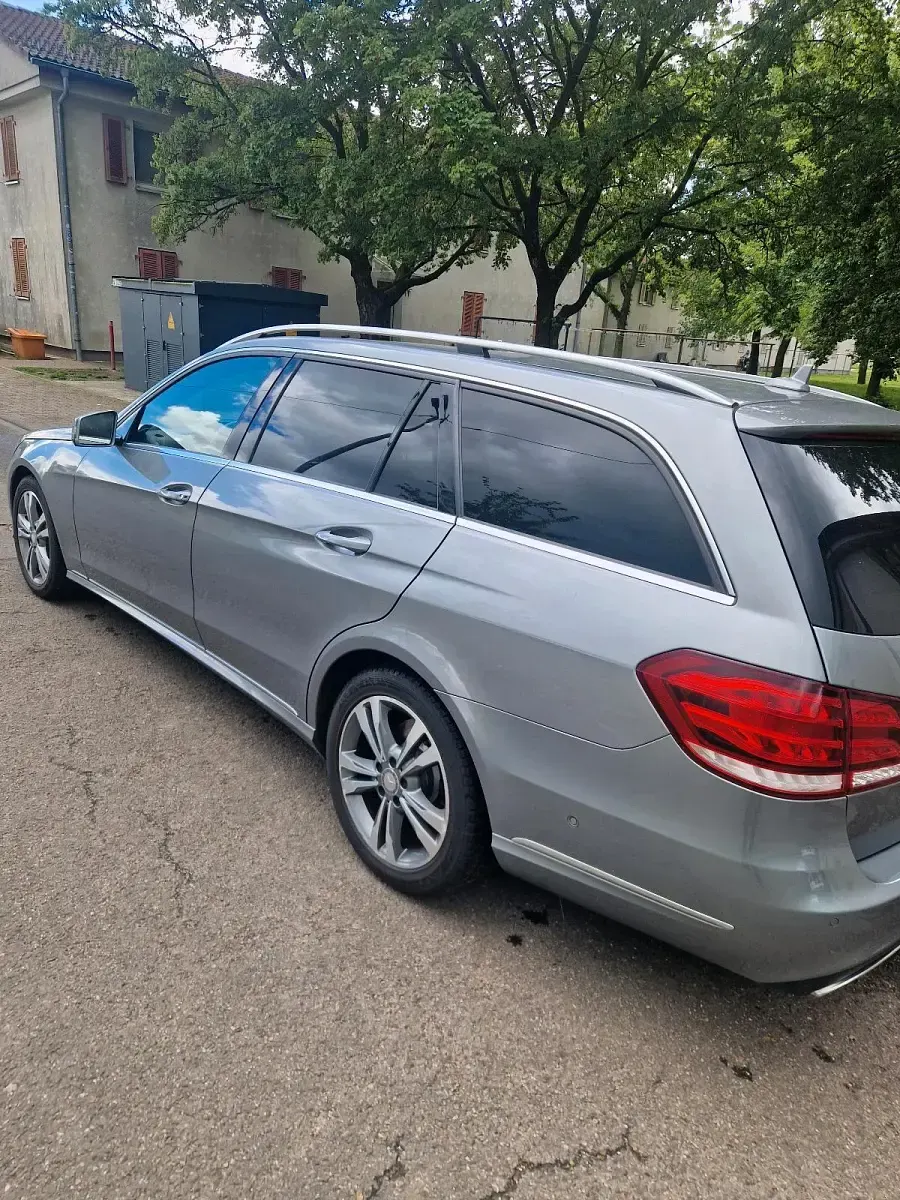 Gebraucht Mercedes E250 Avantgarde 211 PS (155 kW) 2014 Grau Kombi
