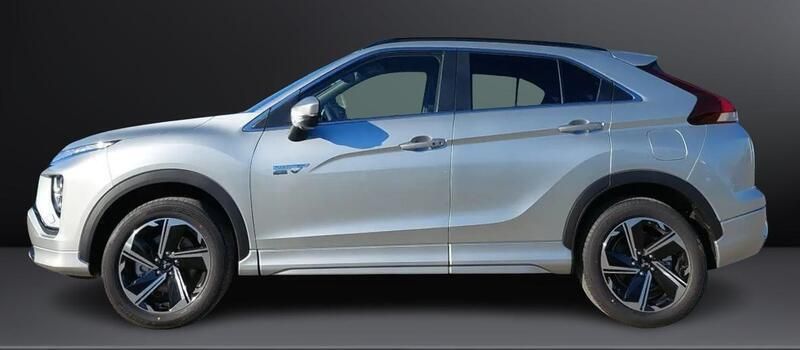 Neu Mitsubishi Eclipse Cross Plus 188 PS (138 kW) 2025 Sterlingsilber (m) SUV