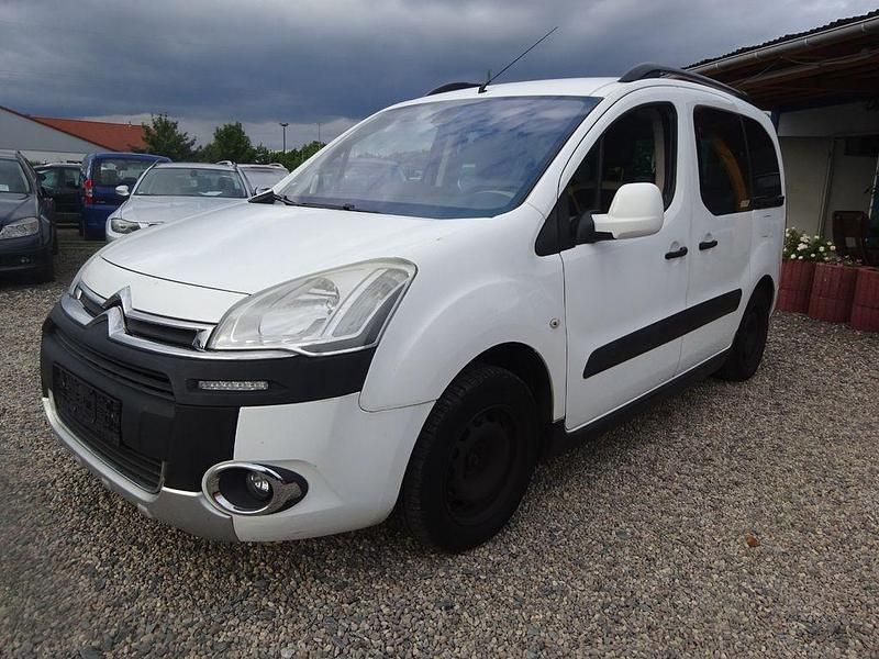 Weiß Gebraucht 2014 Citroën Berlingo XTR Van / Kleinbus | 5.000 € (Superpreis) - Bild 1/4