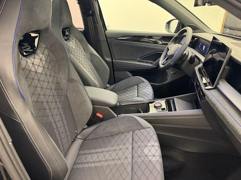 Gebraucht VW Tayron R-line 193 PS (141 kW) 2025 Schwarz SUV