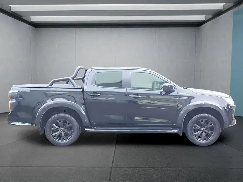 Gebraucht Isuzu D-Max 163 PS (119 kW) 2025 Schwarz Pickup